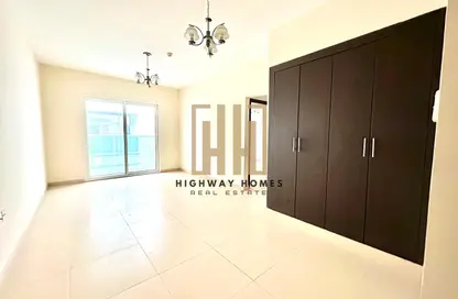 Apartment - 2 Bedrooms - 2 Bathrooms for rent in Muwaileh 29 Building - Muwaileh - Sharjah