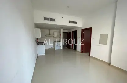 شقة - غرفة نوم - 2 حمامات للايجار في مسكن الامير - منطقة 11 - قرية الجميرا سركل - دبي شقة - غرفة نوم - 2 حمامات للايجار في مسكن الامير - منطقة 11 - قرية الجميرا سركل - دبي