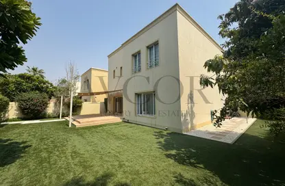 Villa - 4 Bedrooms - 5 Bathrooms for sale in The Lakes - Dubai