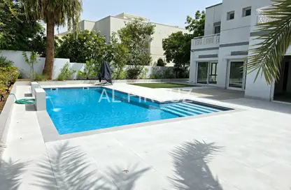 Villa - 5 Bedrooms - 6 Bathrooms for rent in Meadows 4 - Meadows - Dubai