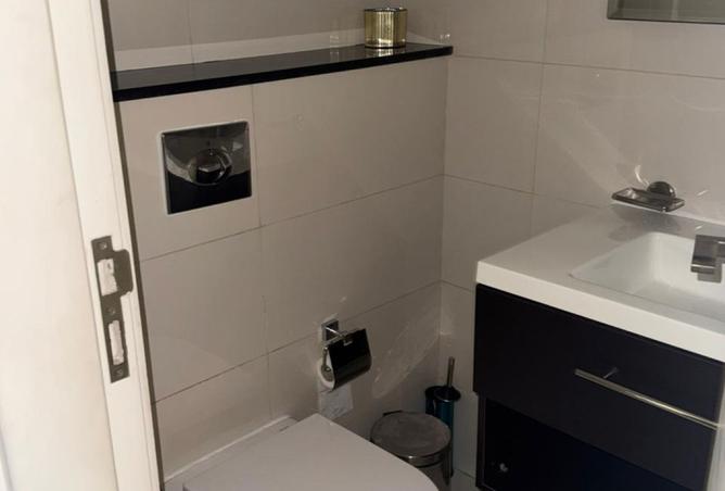 16006002 - Property Image 3