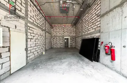 Shop - Studio - 1 Bathroom for rent in Kay 1 Building - Al Satwa - Dubai