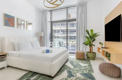 Apartment - Studio - 1 Bathroom for rent in Golf Vista 1 - Golf Vista - Golf Town - DAMAC Hills - Dubai