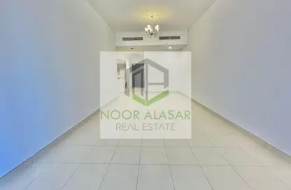 شقة - 2 غرف نوم - 3 حمامات للايجار في برج لطيفة - شارع الشيخ زايد - دبي