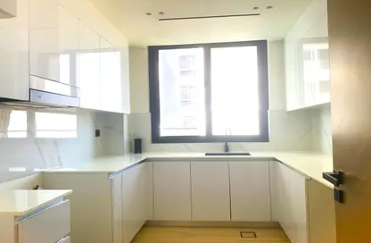 Apartment - 2 Bedrooms - 2 Bathrooms for rent in Binghatti LUNA - Jumeirah Village Circle - Dubai
