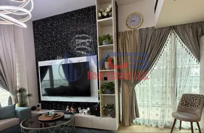 شقة - 2 غرف نوم - 2 حمامات للايجار في بن غاطي كورنر - قرية الجميرا سركل - دبي