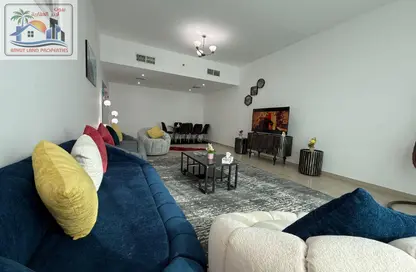 Apartment - 4 Bedrooms - 4 Bathrooms for rent in Corniche Tower - Ajman Corniche Road - Ajman