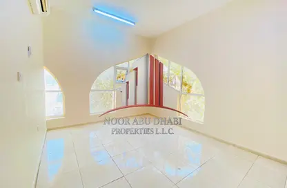 Apartment - 2 Bedrooms - 2 Bathrooms for rent in Al Mutawaa - Al Ain