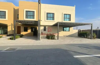 فيلا - 3 غرف نوم - 4 حمامات للبيع في مدينة الشارقة المستدامة - الشارقة