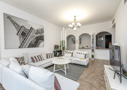 Large 2 bedrooms apartment for sale