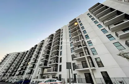 Apartment - Studio - 1 Bathroom for sale in Waters Edge - Yas Island - Abu Dhabi