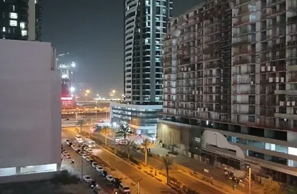 Apartment - 1 Bedroom - 2 Bathrooms for rent in Lucky 1 Residence - Jumeirah Village Circle - Dubai