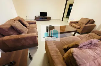 Apartment - 3 Bedrooms - 3 Bathrooms for rent in Al Kali Building - Tourist Club Area - Abu Dhabi