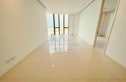 Apartment - 1 Bedroom - 2 Bathrooms for rent in Burj Mohammed Bin Rashid at WTC - Corniche Road - Abu Dhabi