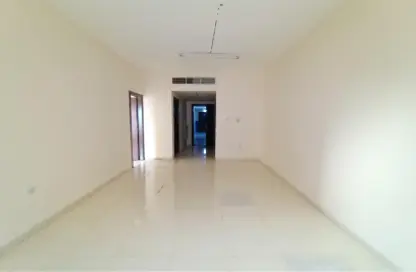 Empty Room image for: Apartment - 1 Bedroom - 1 Bathroom for rent in Muwaileh Commercial - Sharjah, Image 1