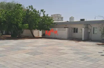 سكن الموظفين - استوديو - 8 حمامات للايجار في الجويس - رأس الخيمة