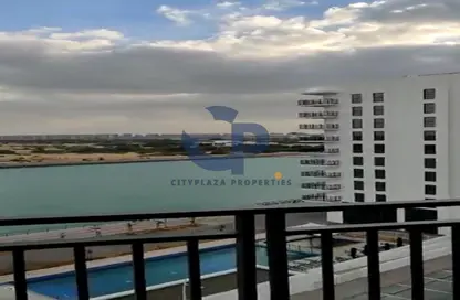 Apartment - Studio - 1 Bathroom for rent in Waters Edge - Yas Island - Abu Dhabi