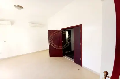 Villa - 6 Bedrooms for rent in Al Sarooj - Al Ain