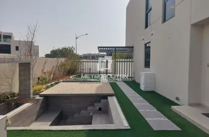 Townhouse - 3 Bedrooms - 5 Bathrooms for sale in Zinnia - The Roots DAMAC Hills 2 - Damac Hills 2 - Dubai