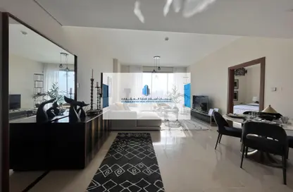 Living / Dining Room image for: Apartment - 1 Bedroom - 2 Bathrooms for sale in Al Reem Island - Abu Dhabi, Image 1