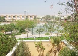Bang On the Park | Single Row | Dream Location |
