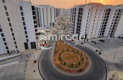 Apartment - Studio - 1 Bathroom for rent in Waters Edge - Yas Island - Abu Dhabi