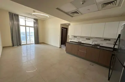 شقة - 2 غرف نوم - 3 حمامات للايجار في عزيزي بلازا - الفرجان - دبي شقة - 2 غرف نوم - 3 حمامات للايجار في عزيزي بلازا - الفرجان - دبي