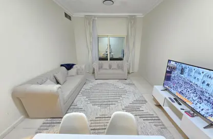 Apartment - 1 Bedroom - 2 Bathrooms for sale in Hend Tower - Al Taawun Street - Al Taawun - Sharjah