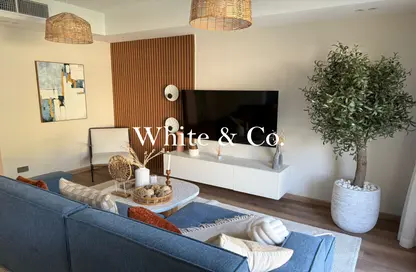 Villa - 2 Bedrooms - 3 Bathrooms for rent in Springs 10 - The Springs - Dubai