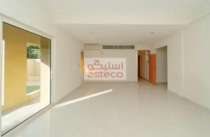 Townhouse - 3 Bedrooms - 3 Bathrooms for rent in Al Tharwaniyah Community - Al Raha Gardens - Abu Dhabi