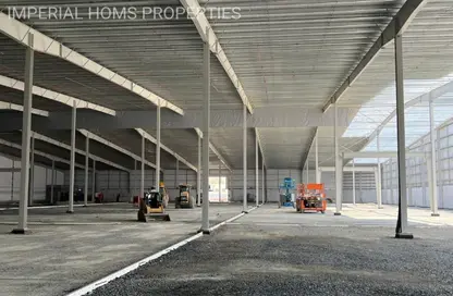 Warehouse - Studio - 1 Bathroom for rent in Umm Al Thuoob - Umm Al Quwain