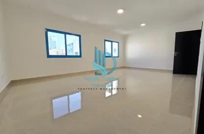 Apartment - 2 Bedrooms - 2 Bathrooms for rent in Al Najda Street - Abu Dhabi