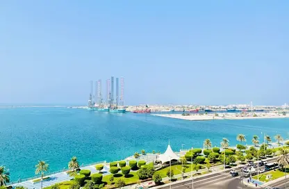 Apartment - 3 Bedrooms - 3 Bathrooms for rent in Al Reef Tower - Corniche Road - Abu Dhabi