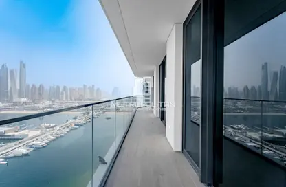 Apartment - 2 Bedrooms - 3 Bathrooms for sale in Palace Beach Residence - EMAAR Beachfront - Dubai Harbour - Dubai