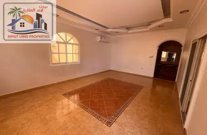Villa - Studio - 5 Bathrooms for rent in Al Mowaihat 3 - Al Mowaihat - Ajman