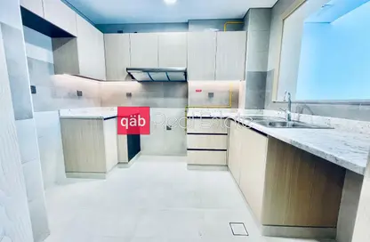 Apartment - 2 Bedrooms - 3 Bathrooms for rent in Al Awadhi Res 2 - Al Satwa - Dubai