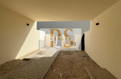 Townhouse - 2 Bedrooms - 3 Bathrooms for rent in Rukan 3 - Dubai Land - Dubai