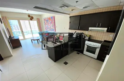 Kitchen image for: Apartment - 1 Bedroom - 2 Bathrooms for rent in The Royal Oceanic - Oceanic - Dubai Marina - Dubai, Image 1