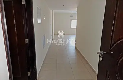 Hall / Corridor image for: Apartment - 1 Bedroom - 2 Bathrooms for rent in Al Butina B - Al Butina - Sharjah, Image 1