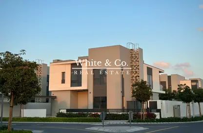 Villa - 5 Bedrooms - 6 Bathrooms for sale in Murooj Al Furjan - Al Furjan - Dubai
