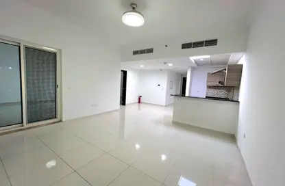 شقة - غرفة نوم - 2 حمامات للايجار في طراز عربي - مساكن القناه المائية - مدينة دبي الرياضية - دبي