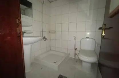 صورة لـ حمام شقة - 1 حمام للايجار في بناية اس جي المويلح - مويلح - الشارقة ، صورة رقم 1