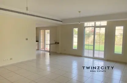 Villa - 3 Bedrooms - 2 Bathrooms for rent in Springs 2 - The Springs - Dubai