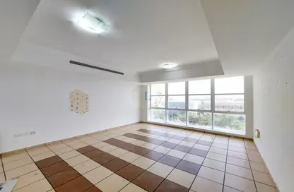 Apartment - 2 Bedrooms - 4 Bathrooms for rent in Hai Al Qalaa - Al Jaheli - Al Ain