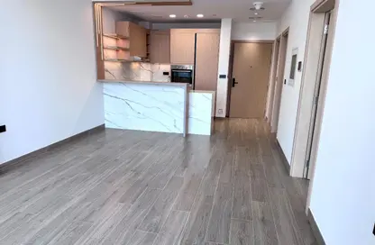 Apartment - 1 Bedroom - 2 Bathrooms for rent in AURA by Grovy - Jumeirah Village Circle - Dubai
