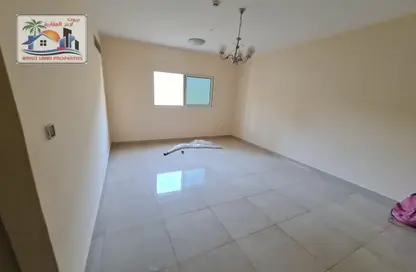 شقة - غرفة نوم - 2 حمامات للايجار في القصباء - الشارقة