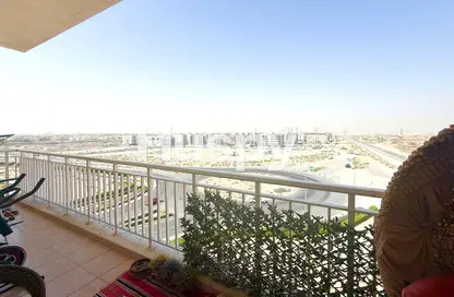 Apartment - 1 Bedroom - 1 Bathroom for sale in Mazaya 25 - Queue Point - Dubai Land - Dubai