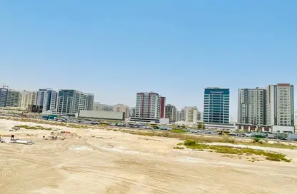 Apartment - 3 Bedrooms - 3 Bathrooms for rent in Al Warqa'a 1 - Al Warqa'a - Dubai