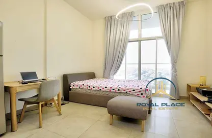 Room / Bedroom image for: Apartment - 1 Bathroom for sale in Azizi Star - Al Furjan - Dubai, Image 1