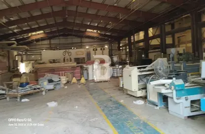 Warehouse - Studio for sale in Phase 1 - Dubai Investment Park (DIP) - Dubai
